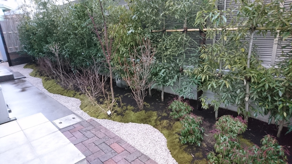 川崎市で実績のある造園技術でマンション植栽管理を行います